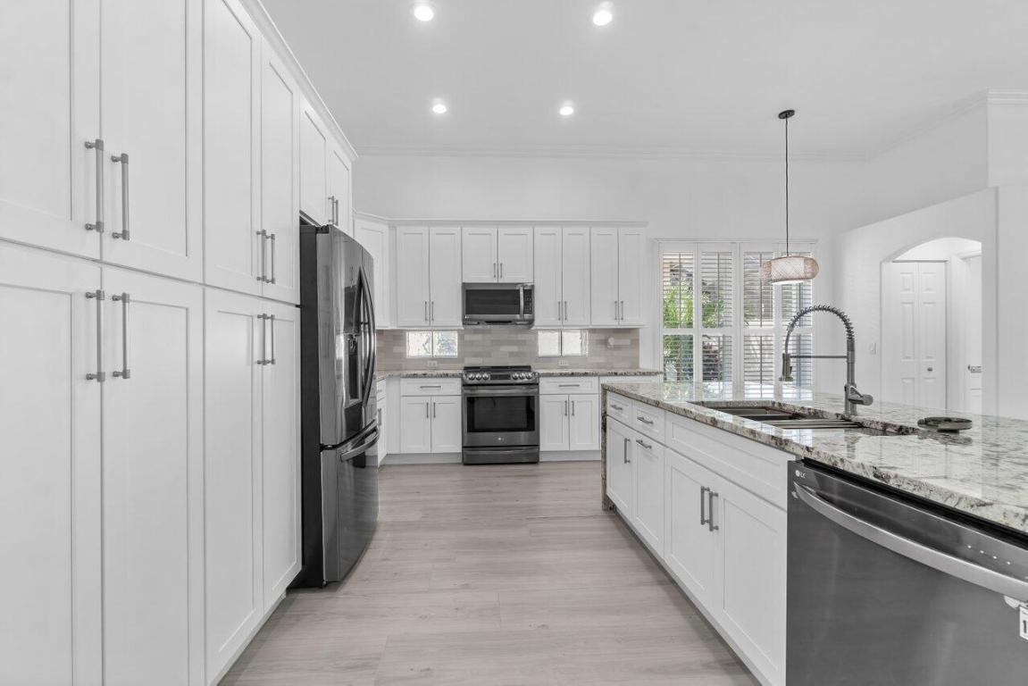 5954 Las Colinas Circle