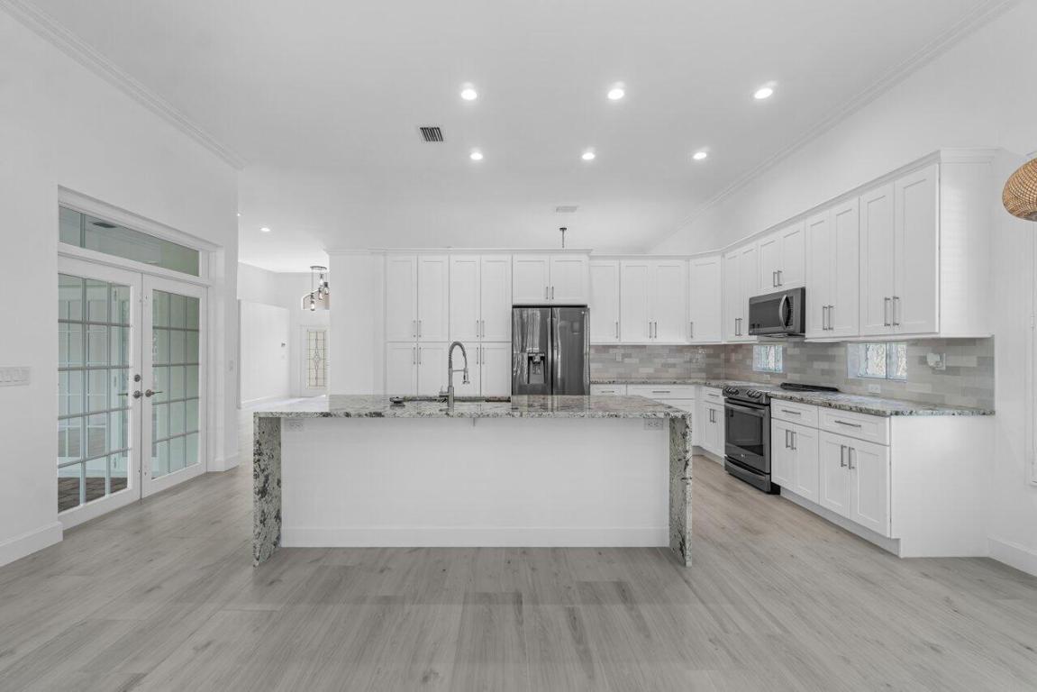 5954 Las Colinas Circle