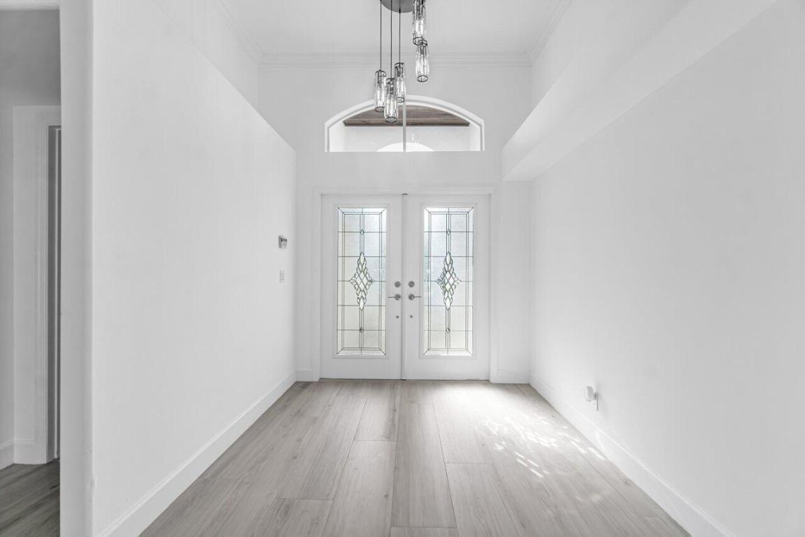 5954 Las Colinas Circle