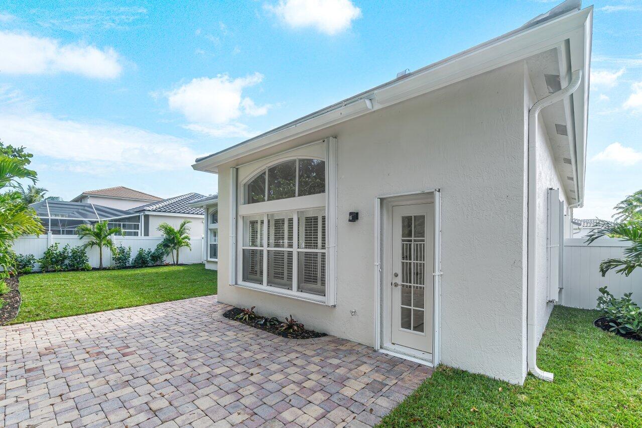 5954 Las Colinas Circle