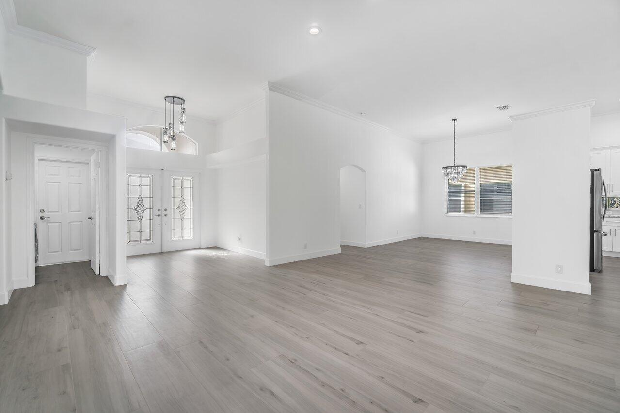 5954 Las Colinas Circle