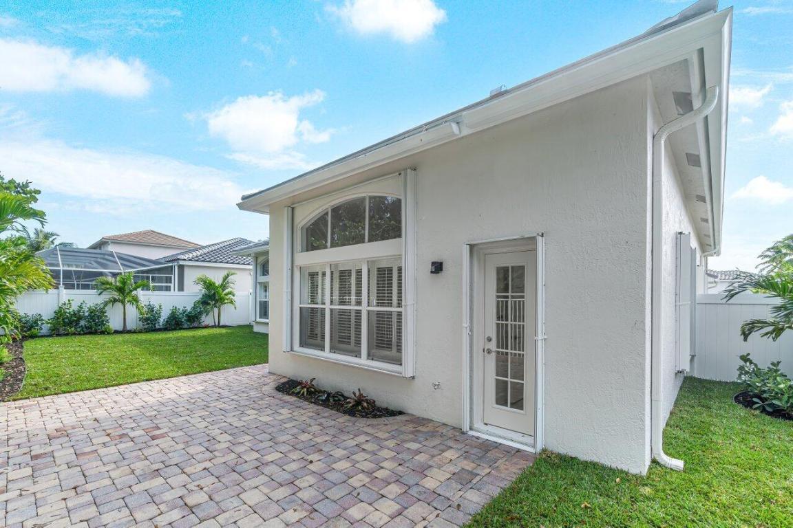 5954 Las Colinas Circle