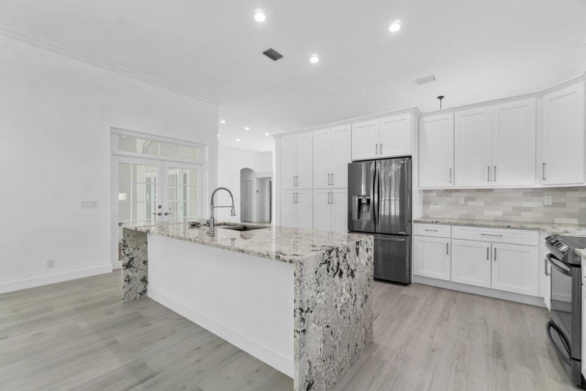 5954 Las Colinas Circle