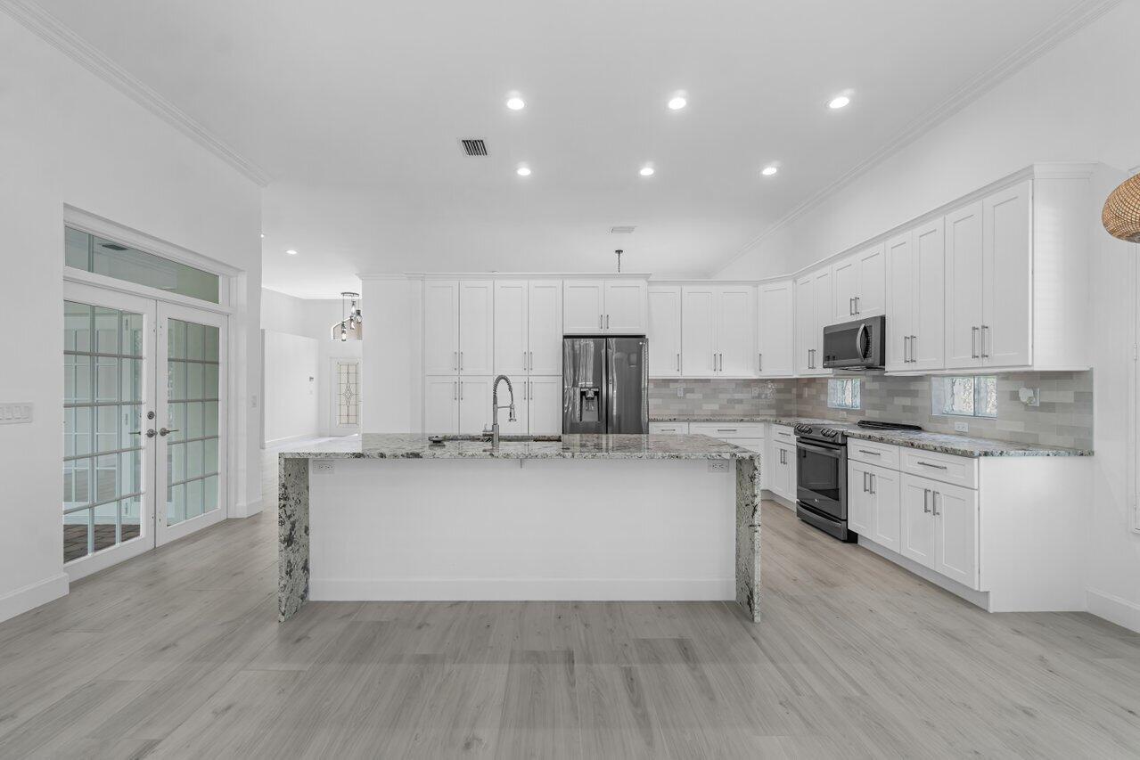 5954 Las Colinas Circle