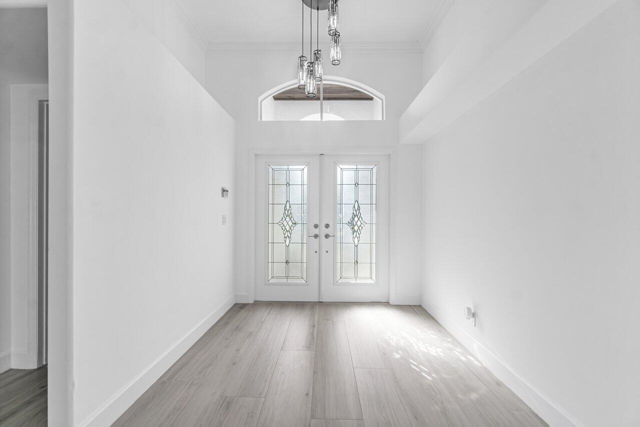 5954 Las Colinas Circle