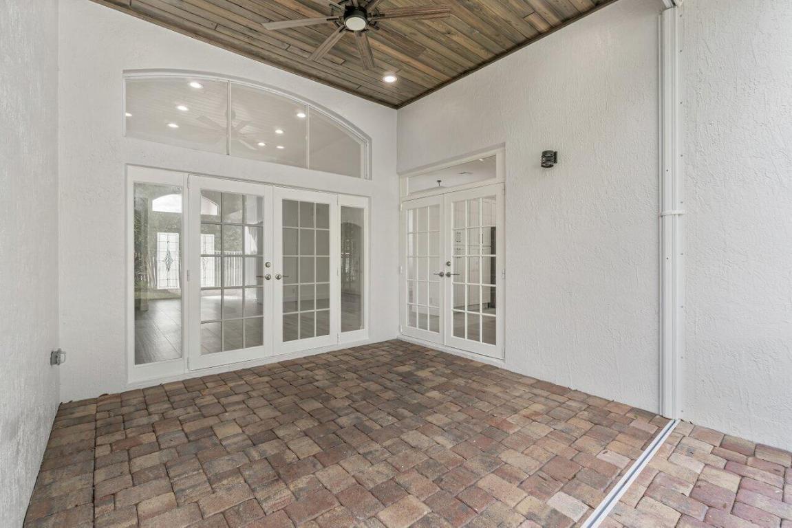 5954 Las Colinas Circle