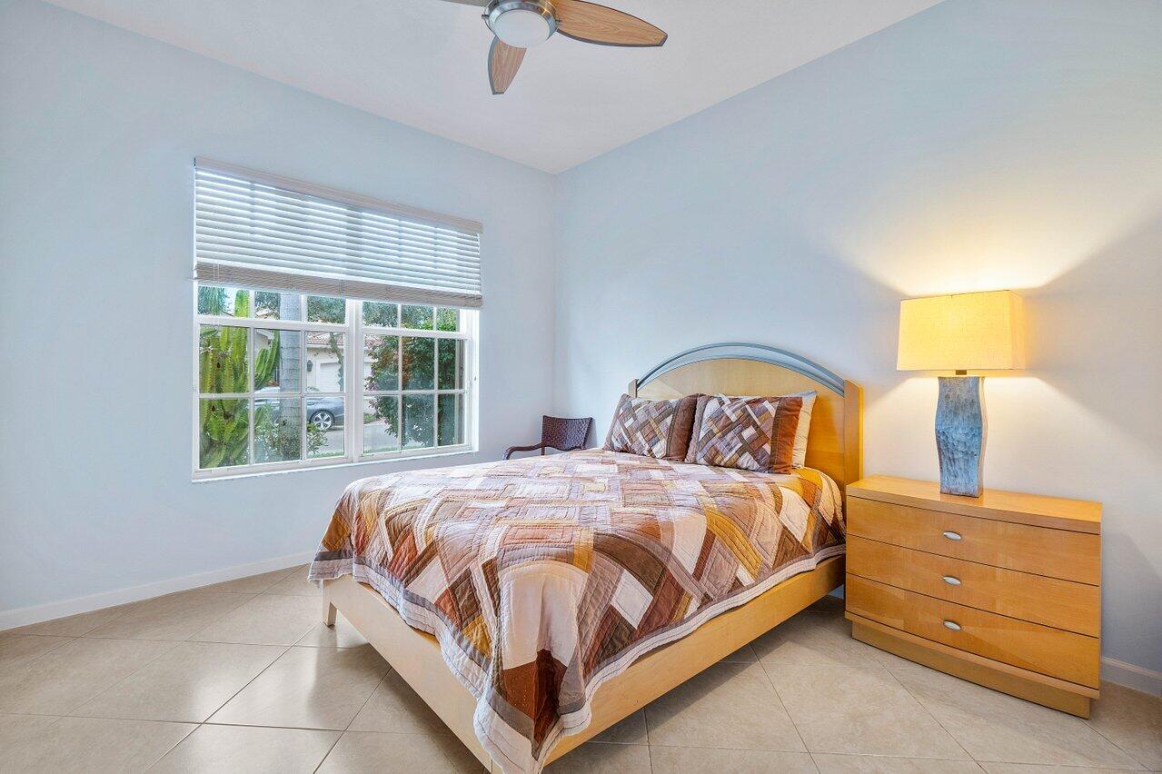 8225 Sandpiper Glen Drive, Lake Worth FL, 33467