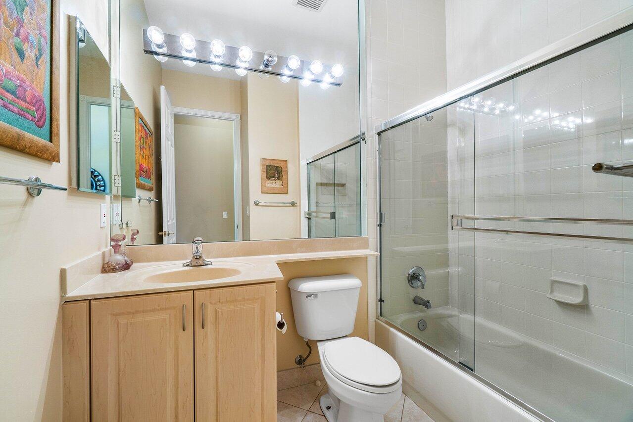 8225 Sandpiper Glen Drive, Lake Worth FL, 33467