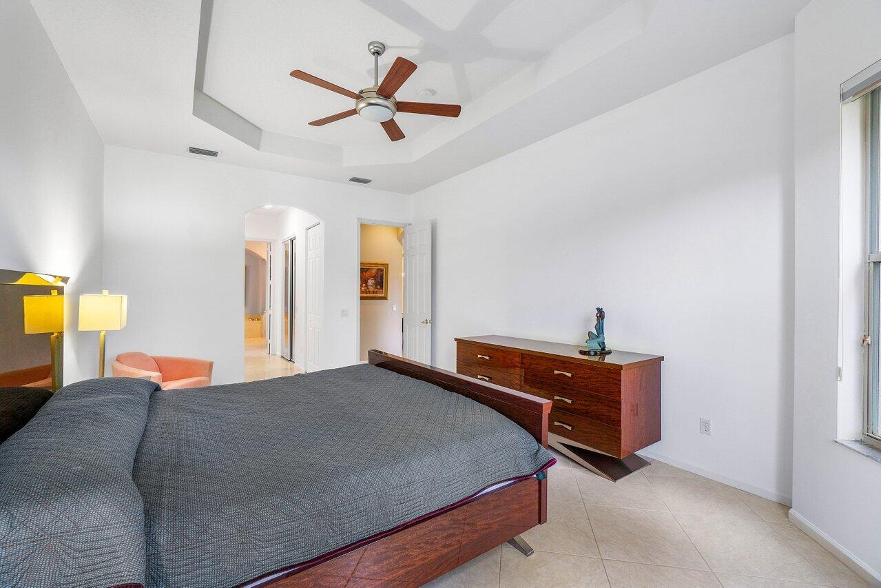 8225 Sandpiper Glen Drive, Lake Worth FL, 33467