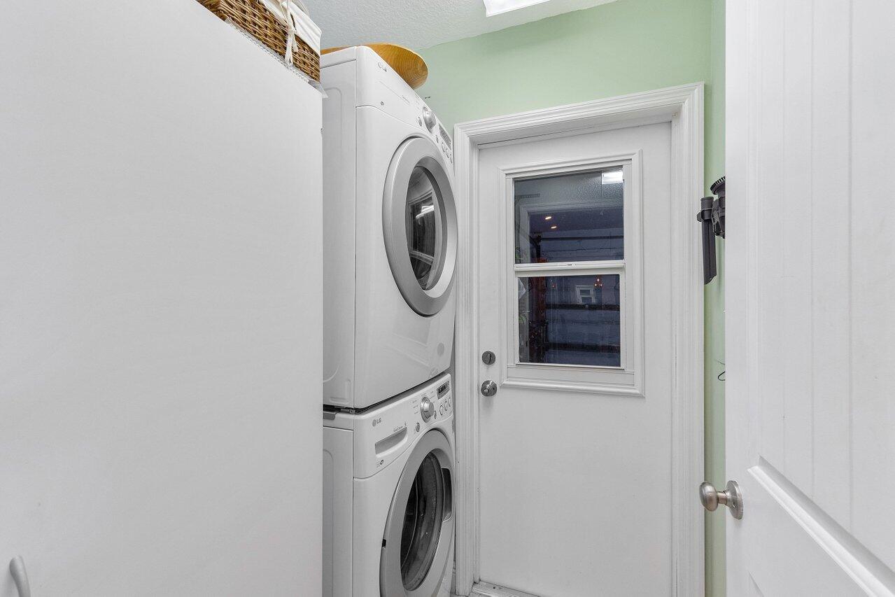 770 Clearbrook Park Circle, Delray Beach FL, 33445