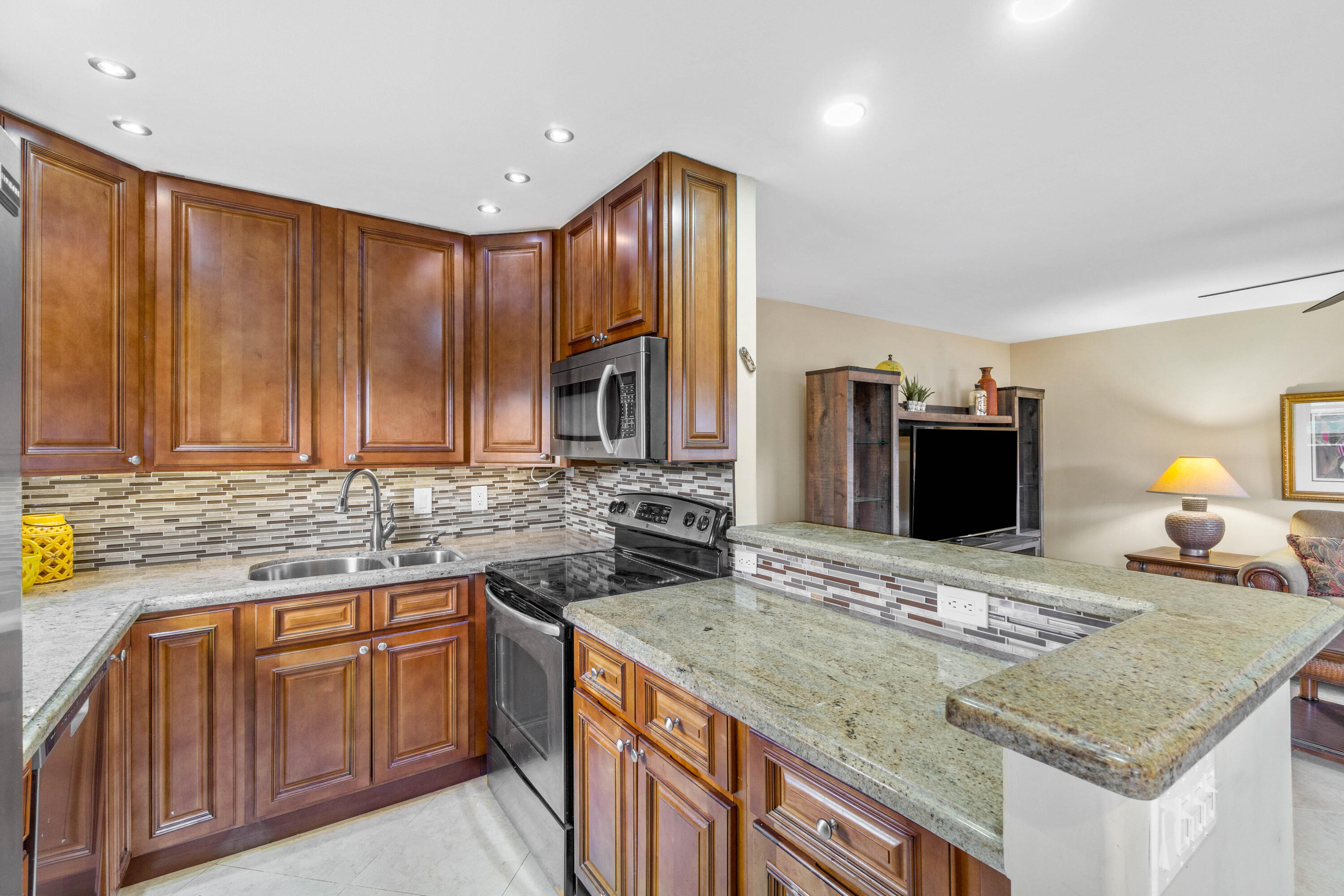 456 Monaco J 456, Delray Beach FL, 33446