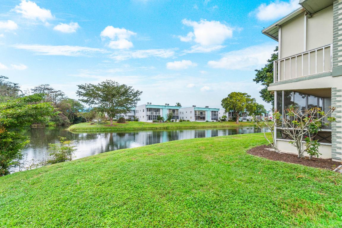 456 Monaco J 456, Delray Beach FL, 33446