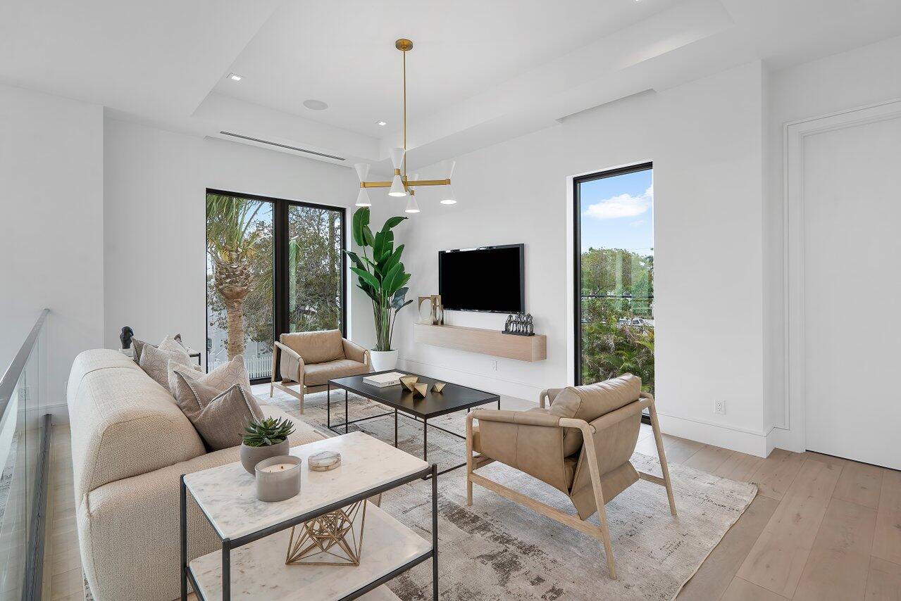 504 NE 7th Avenue, Delray Beach FL, 33483