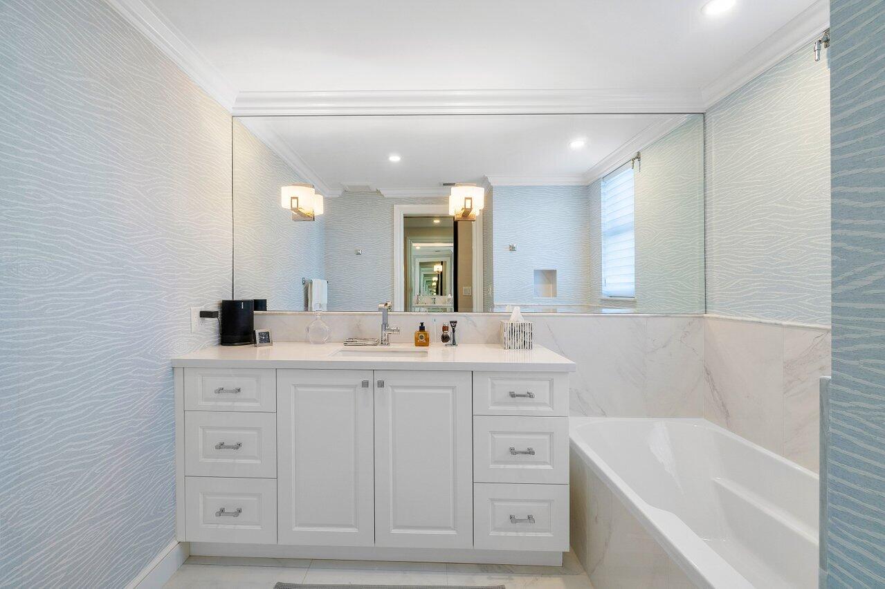 2150 S Ocean Boulevard 6d