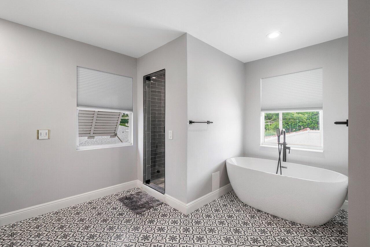 6260 N Ocean Boulevard