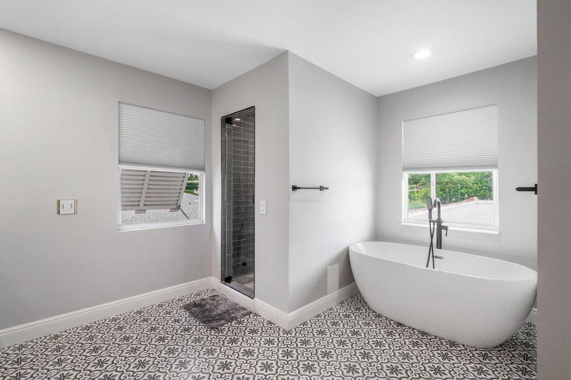 6260 N Ocean Boulevard