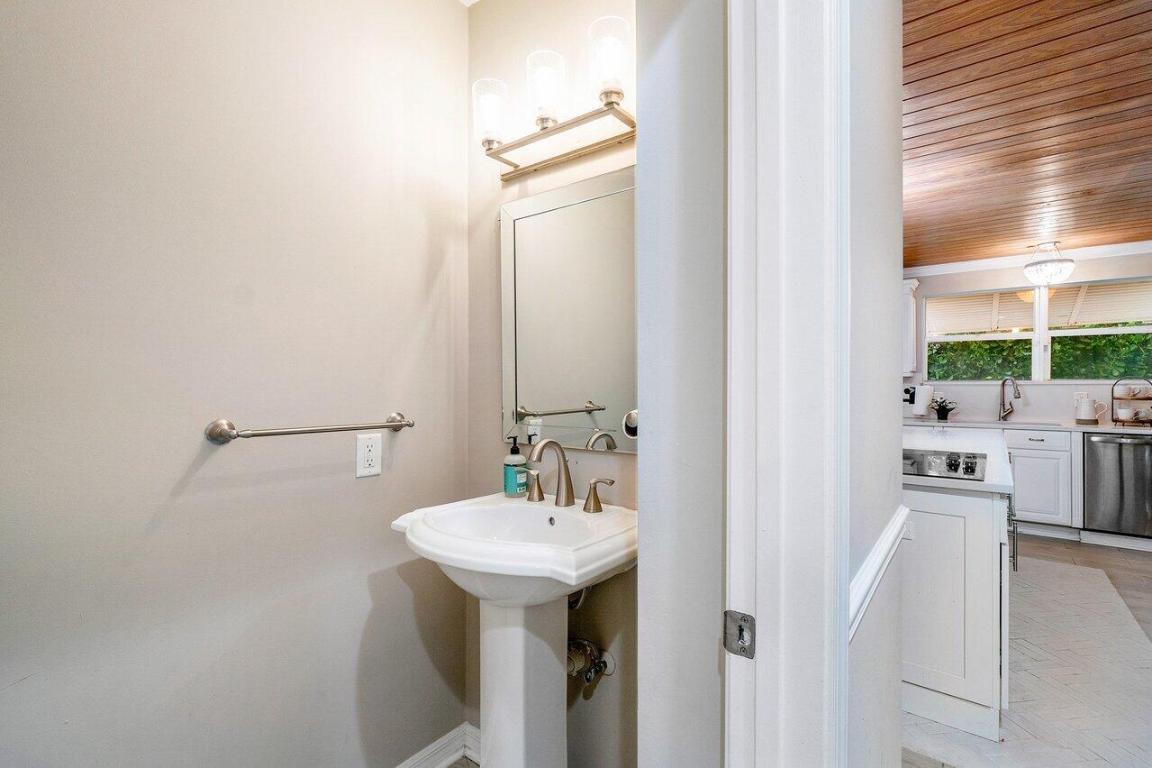 6260 N Ocean Boulevard