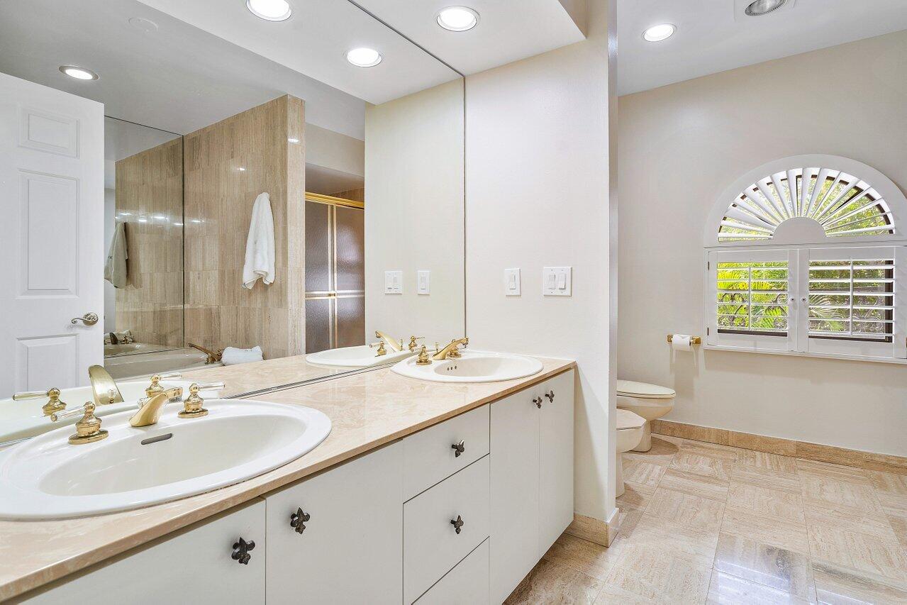 5578a N Ocean Boulevard 28f