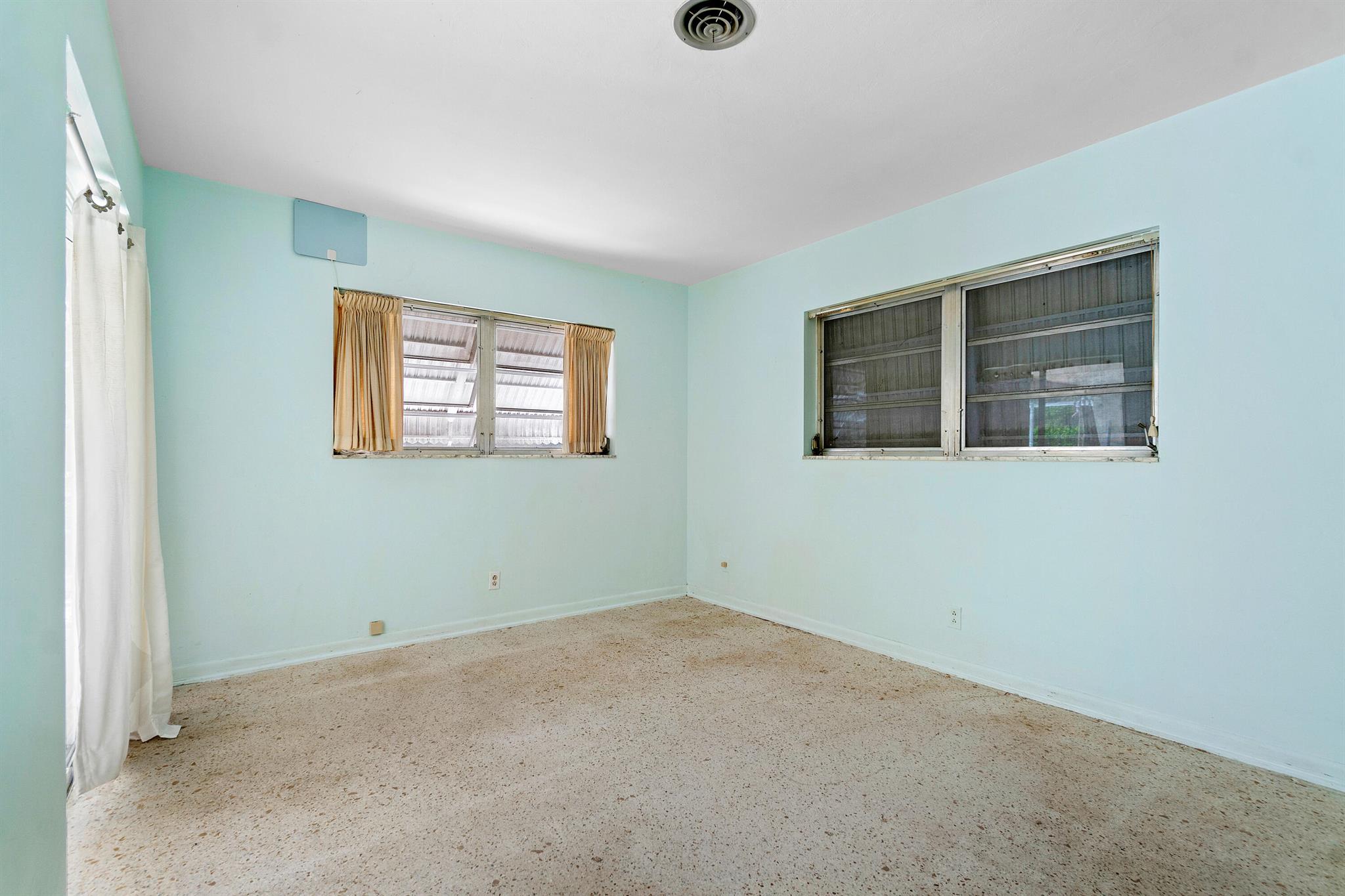 650 Las Palmas Parkway