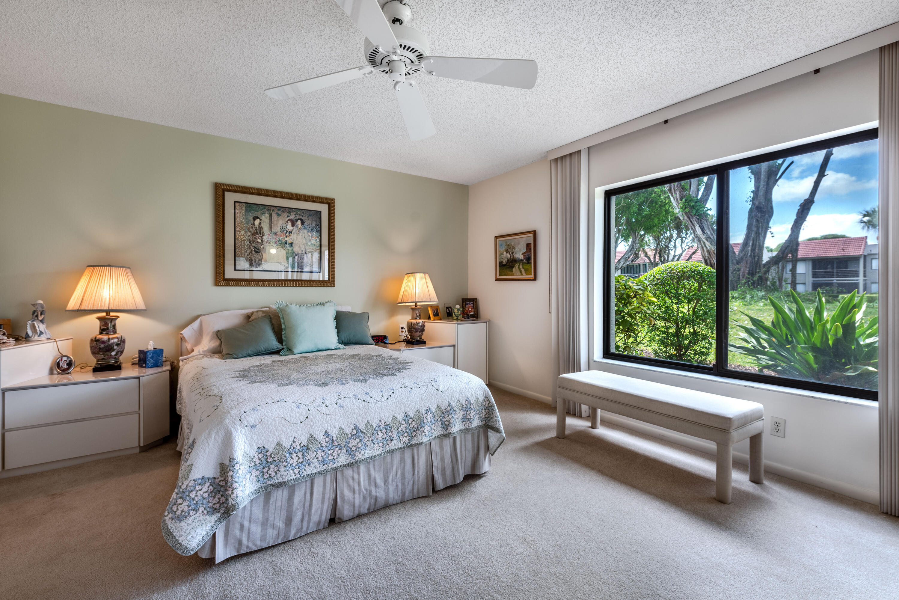 5690 Fairway Pard Drive 102