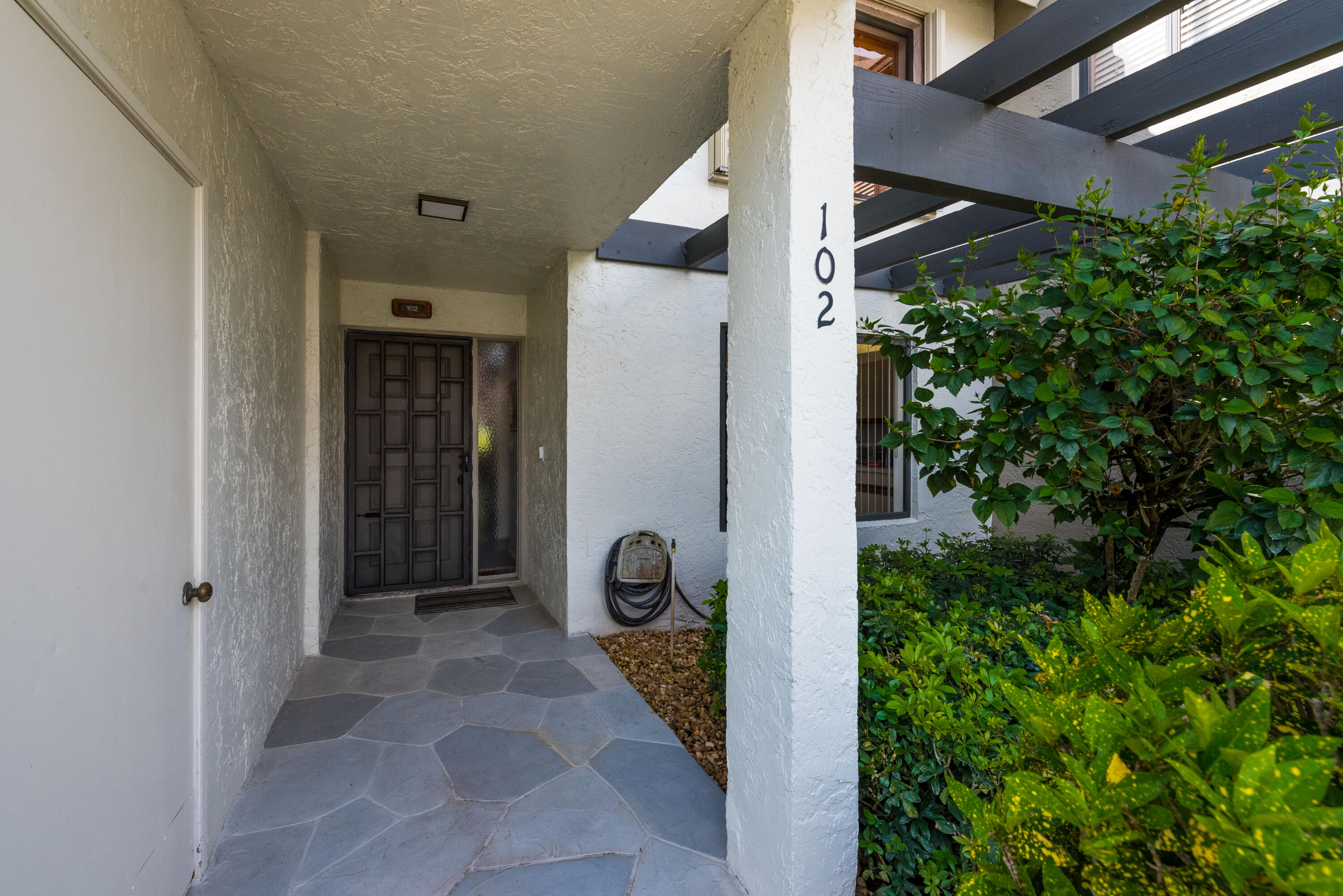 5690 Fairway Pard Drive 102