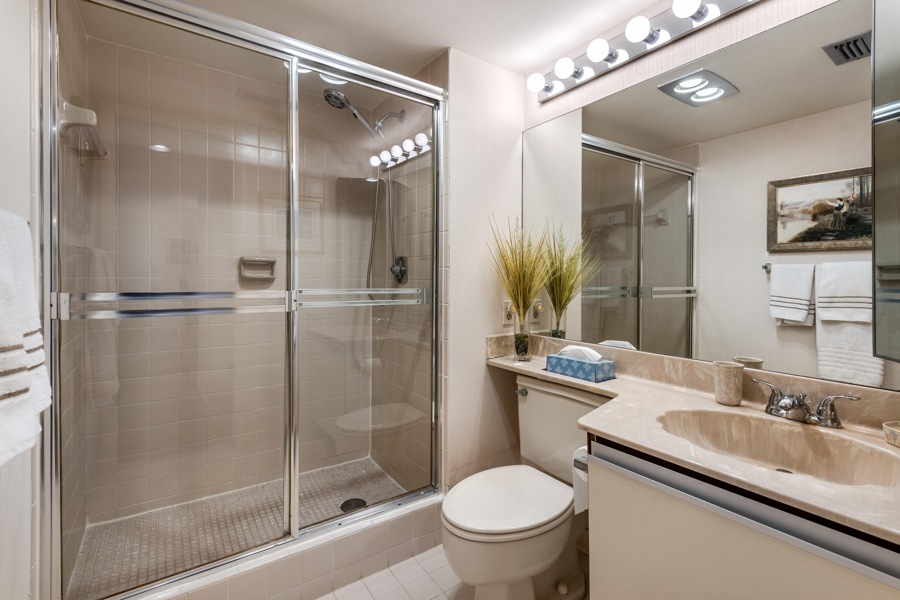 5690 Fairway Pard Drive 102