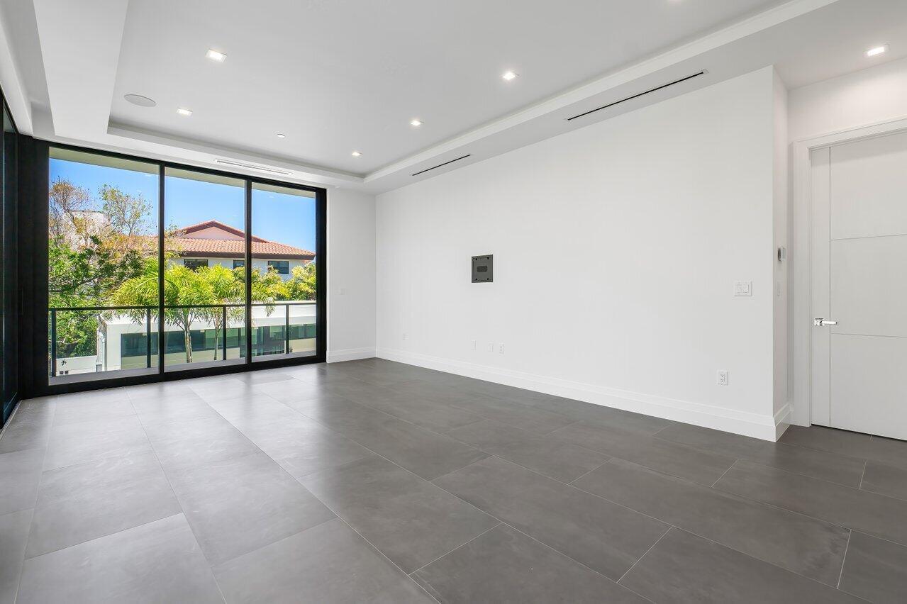 1177 George Bush Boulevard 201