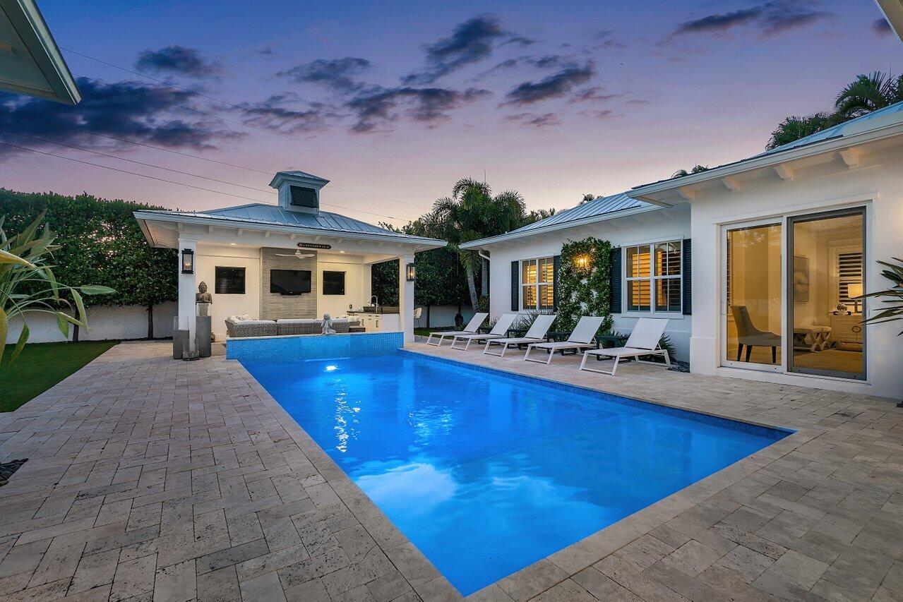 1210 NW 3rd Avenue