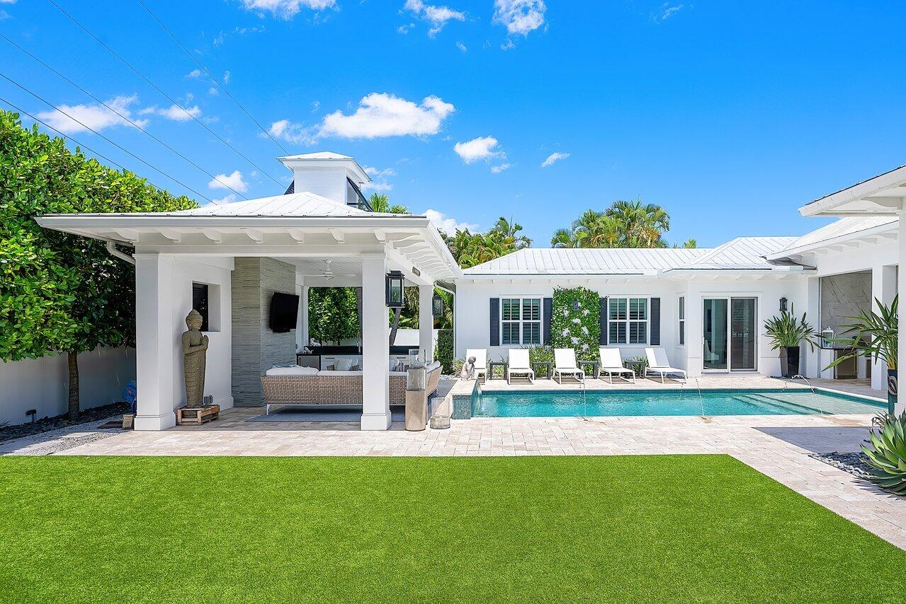 1210 NW 3rd Avenue