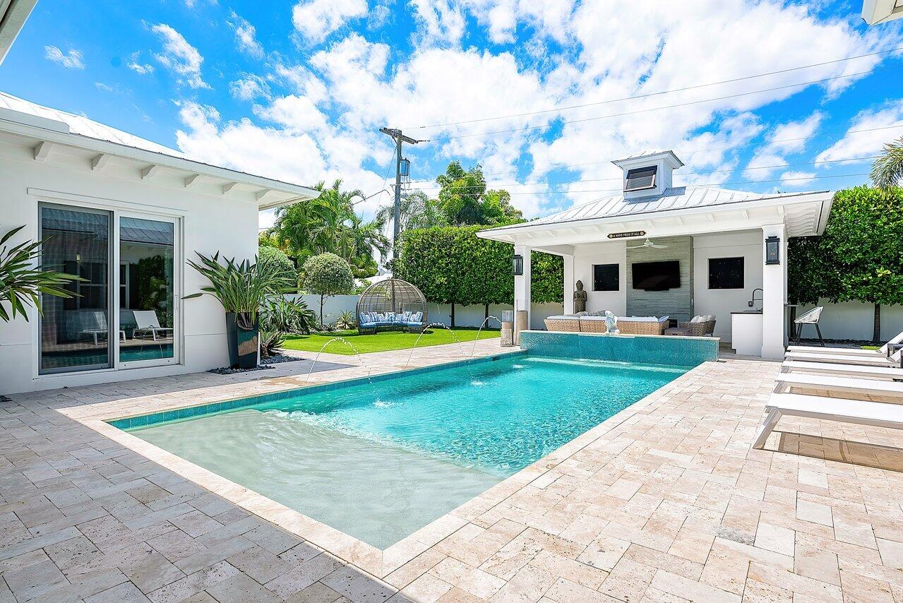 1210 NW 3rd Avenue