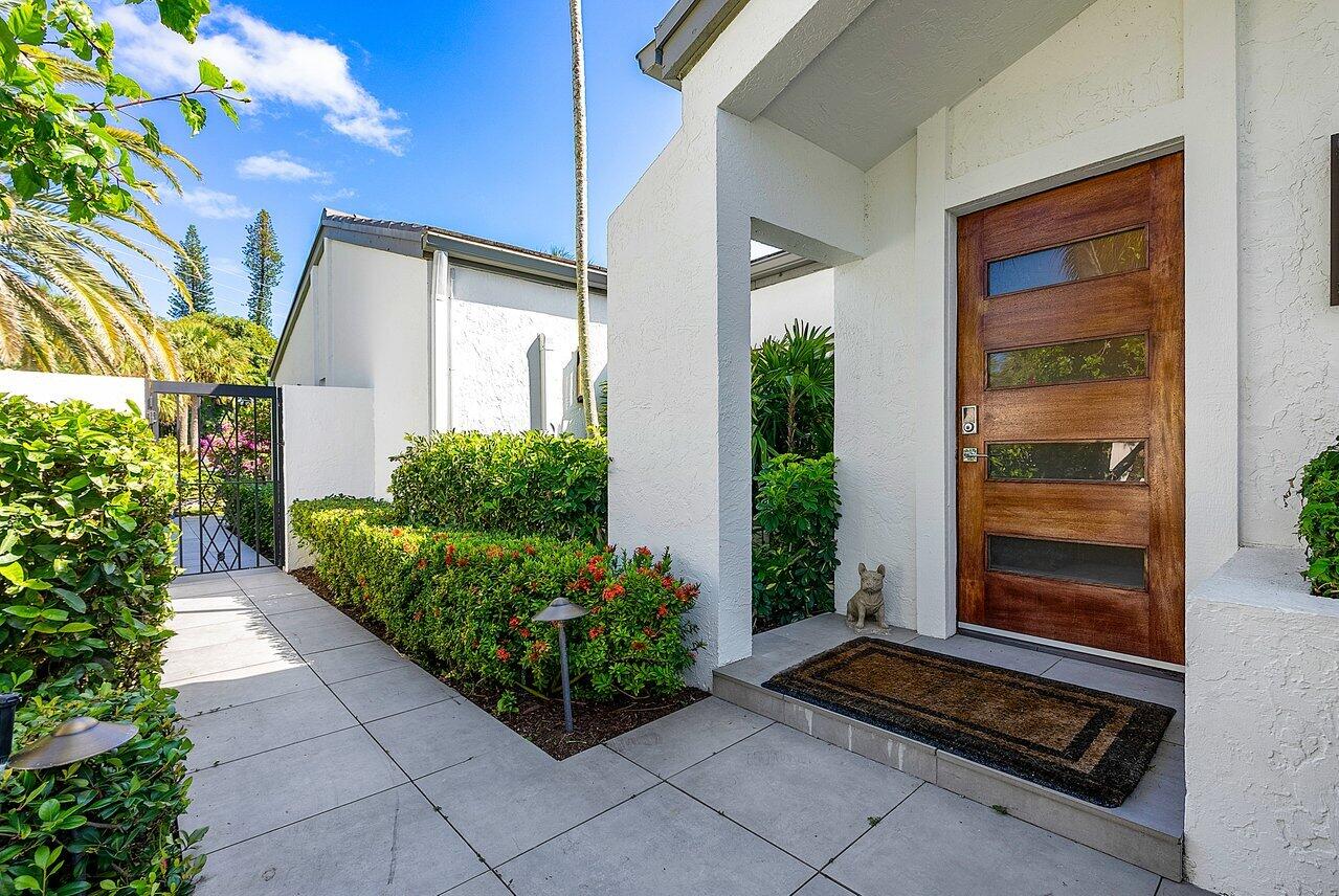 6110 N Ocean Boulevard 27
