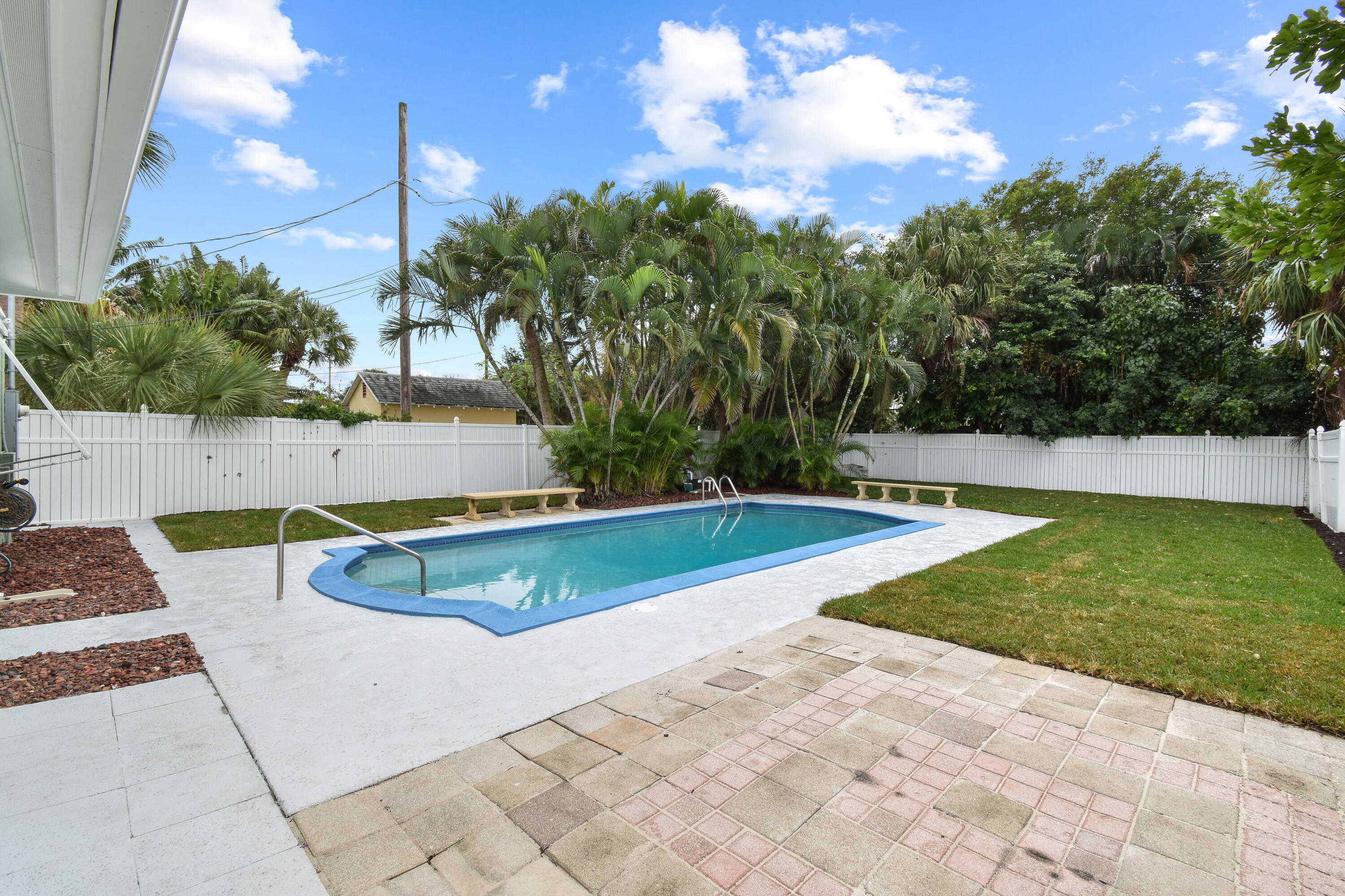 214 Seville Road