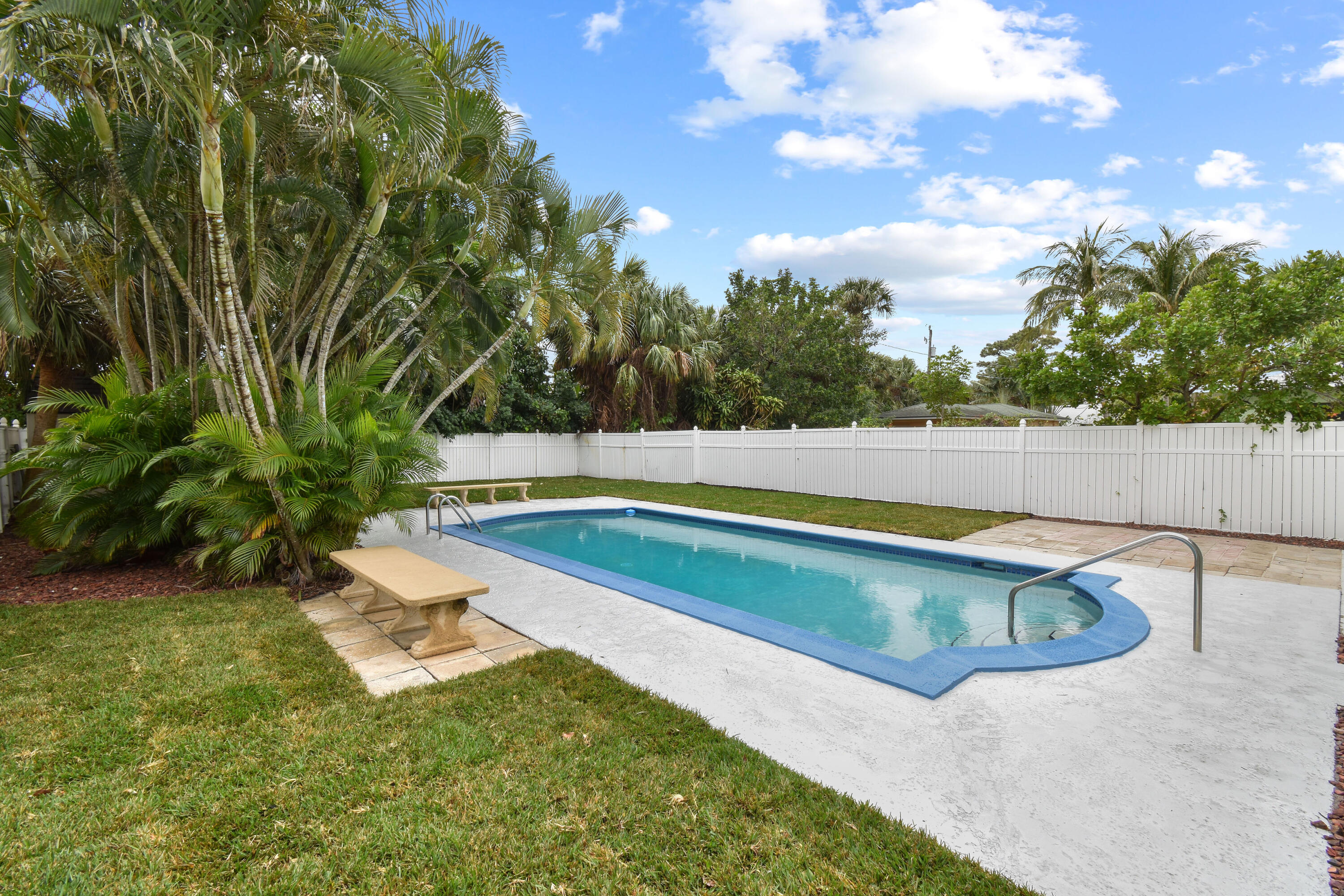 214 Seville Road