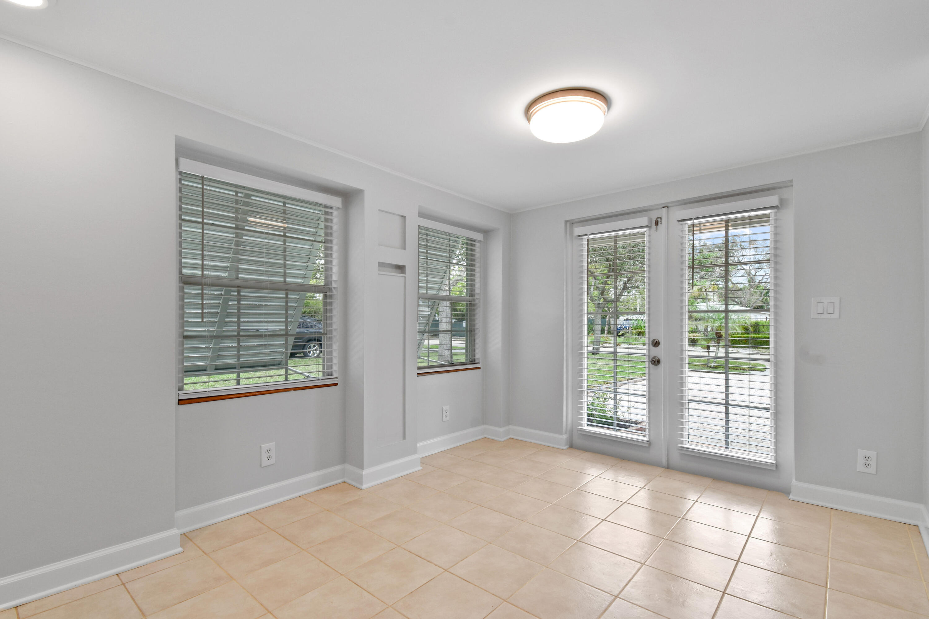 214 Seville Road