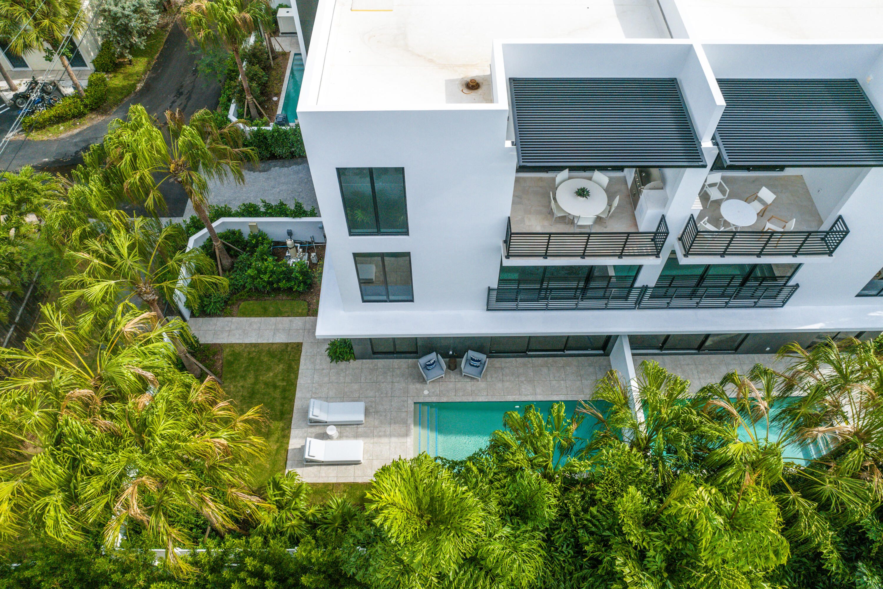 926 Kenmont Lane