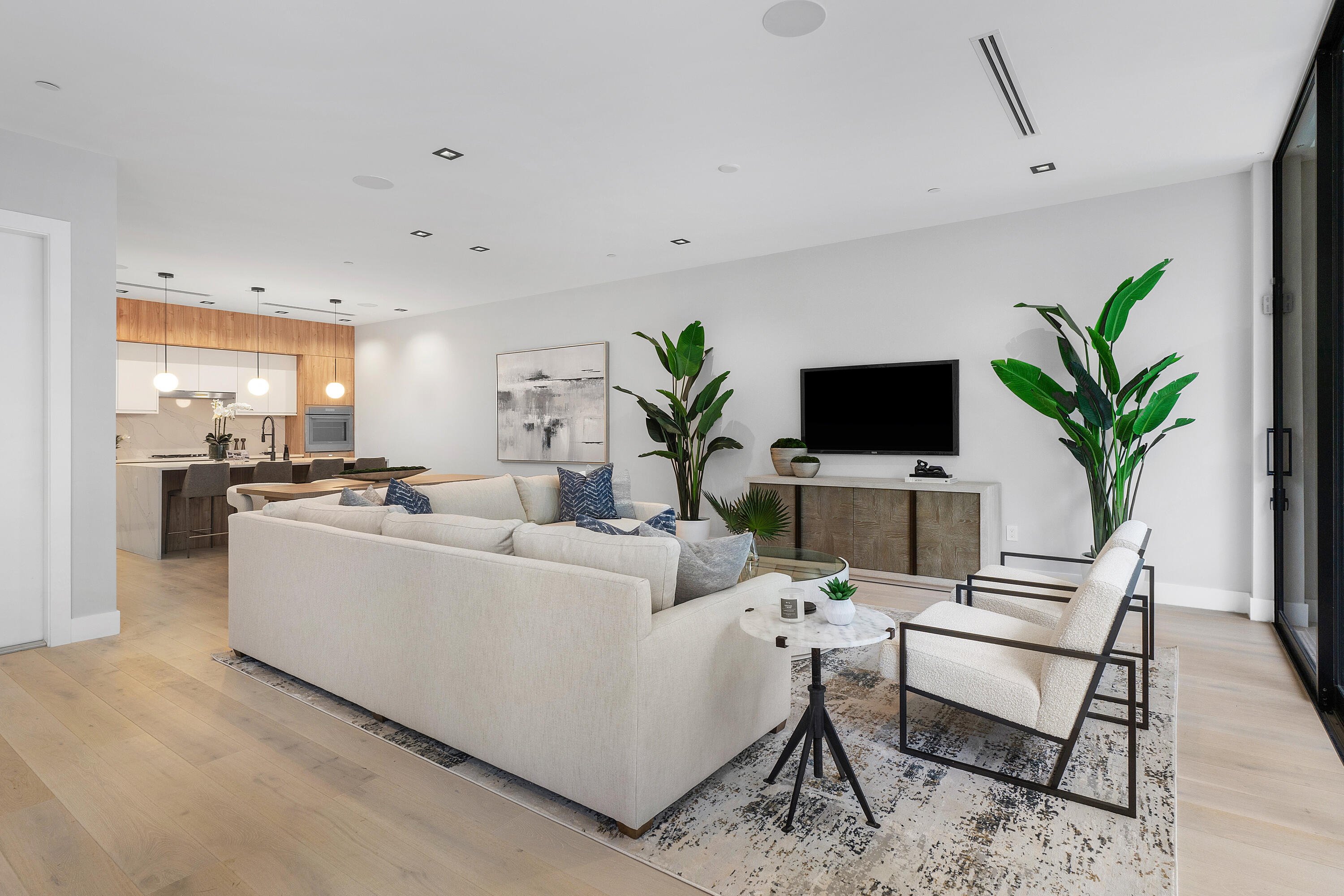 926 Kenmont Lane