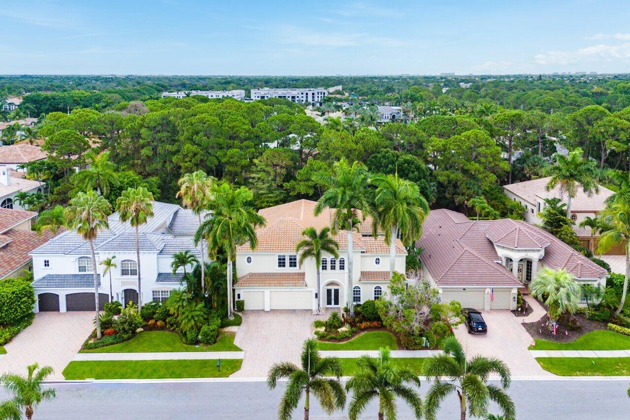 6902 Royal Orchid Circle