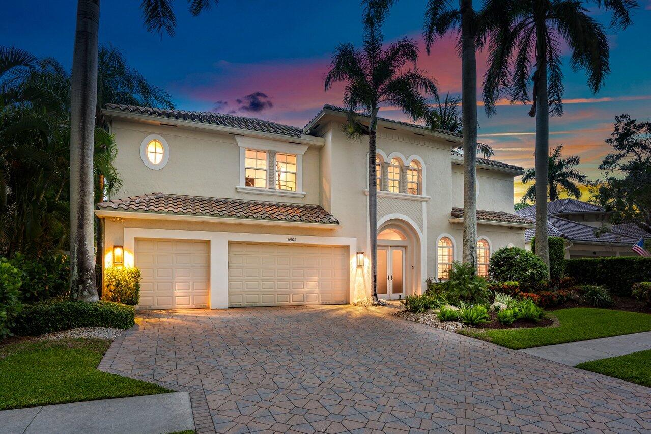 6902 Royal Orchid Circle