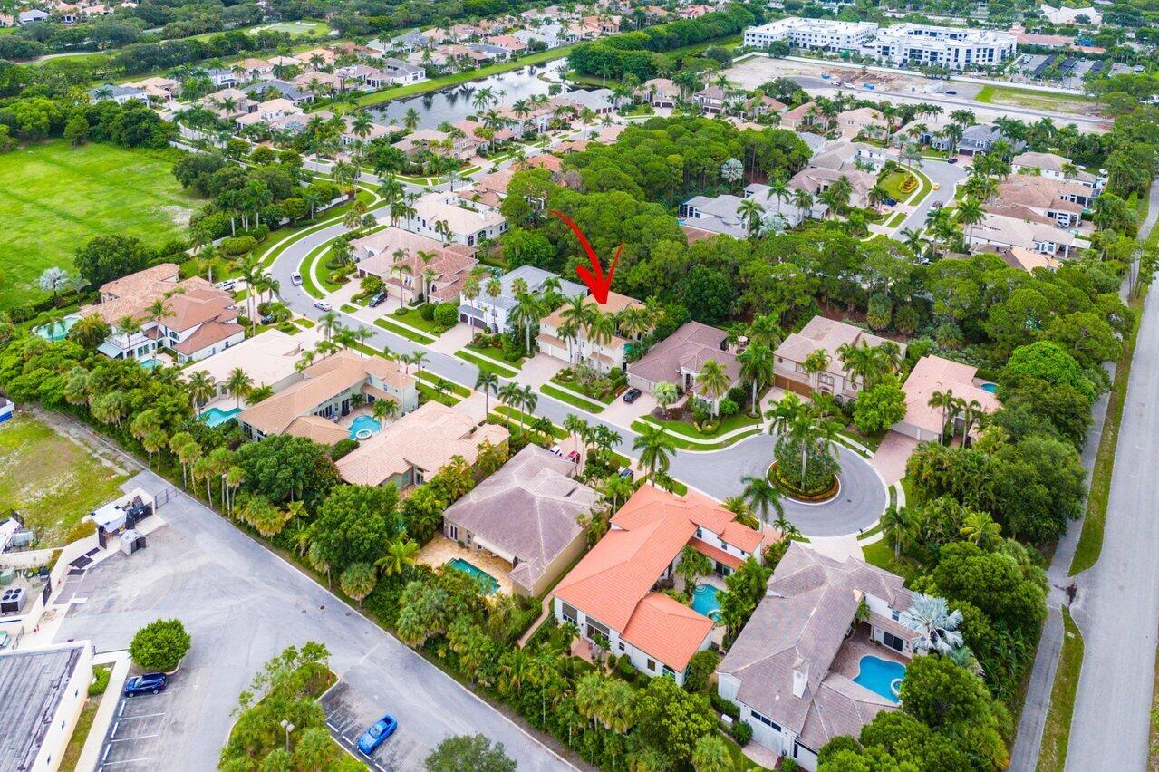 6902 Royal Orchid Circle