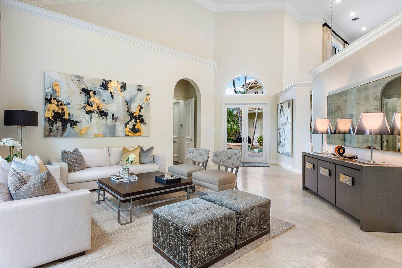 6902 Royal Orchid Circle