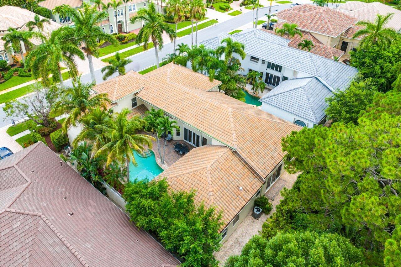 6902 Royal Orchid Circle