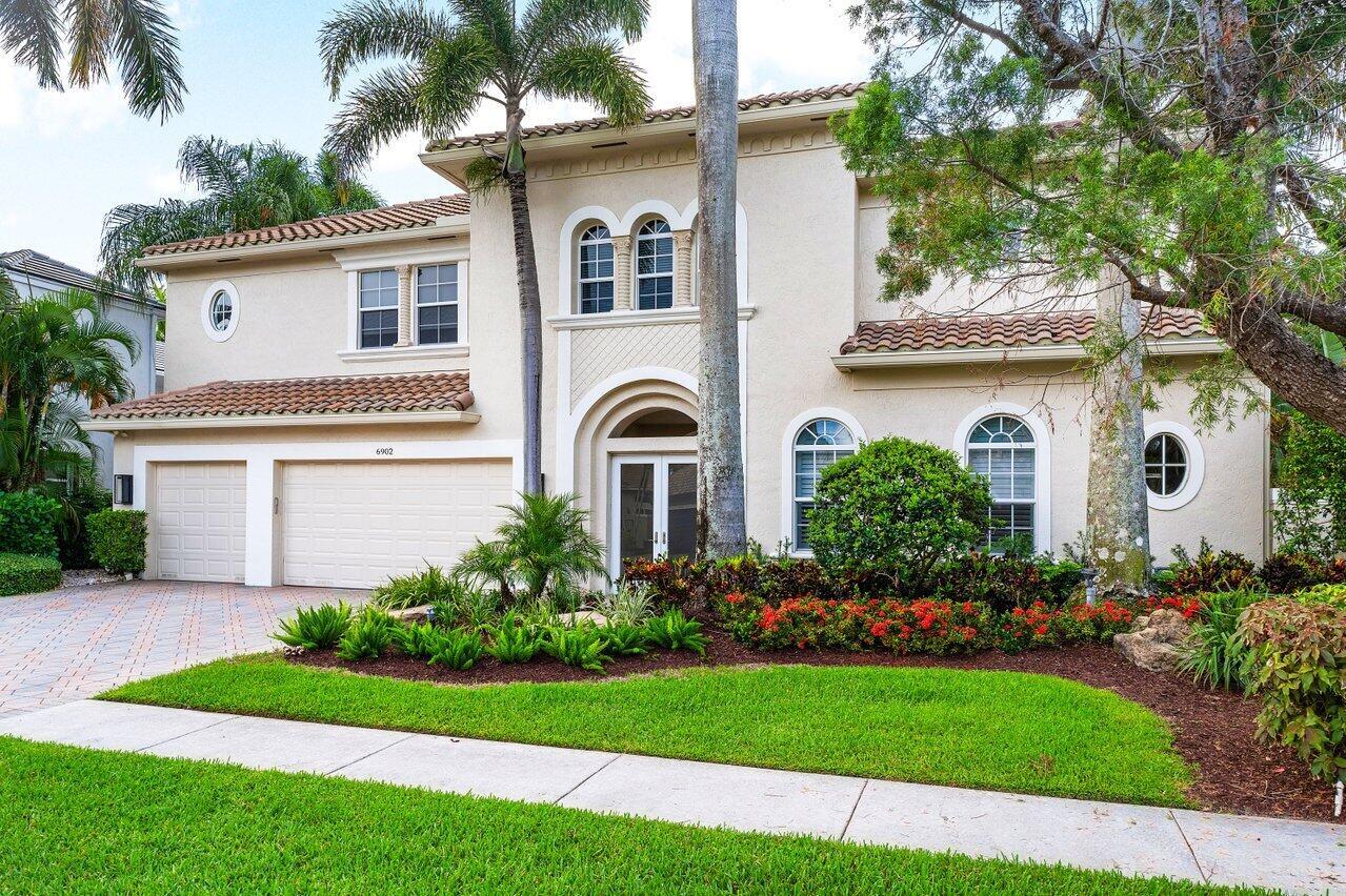 6902 Royal Orchid Circle