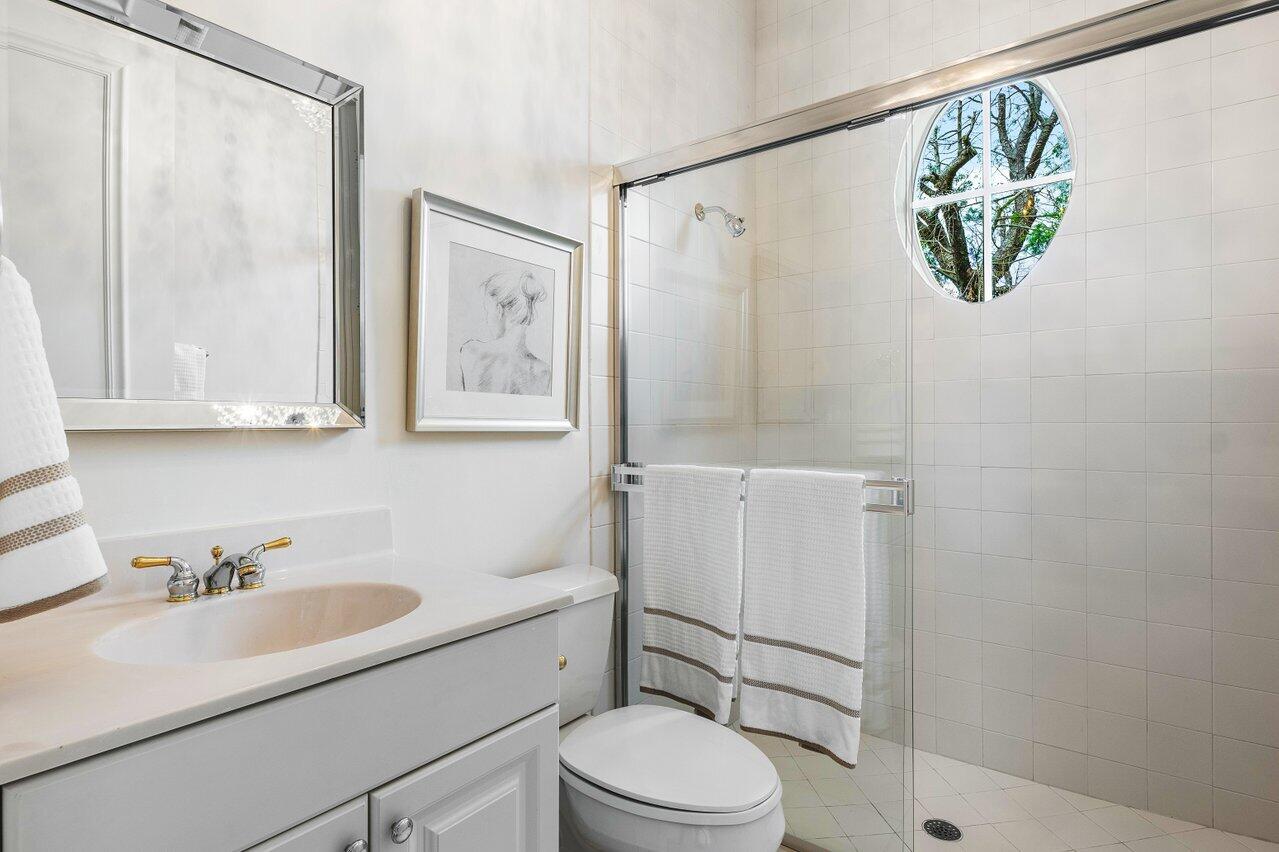 6902 Royal Orchid Circle