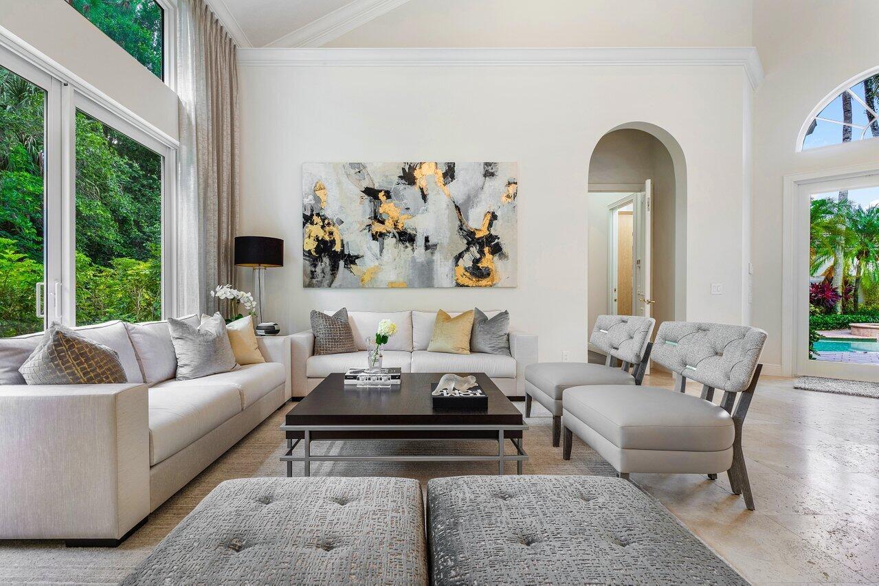 6902 Royal Orchid Circle