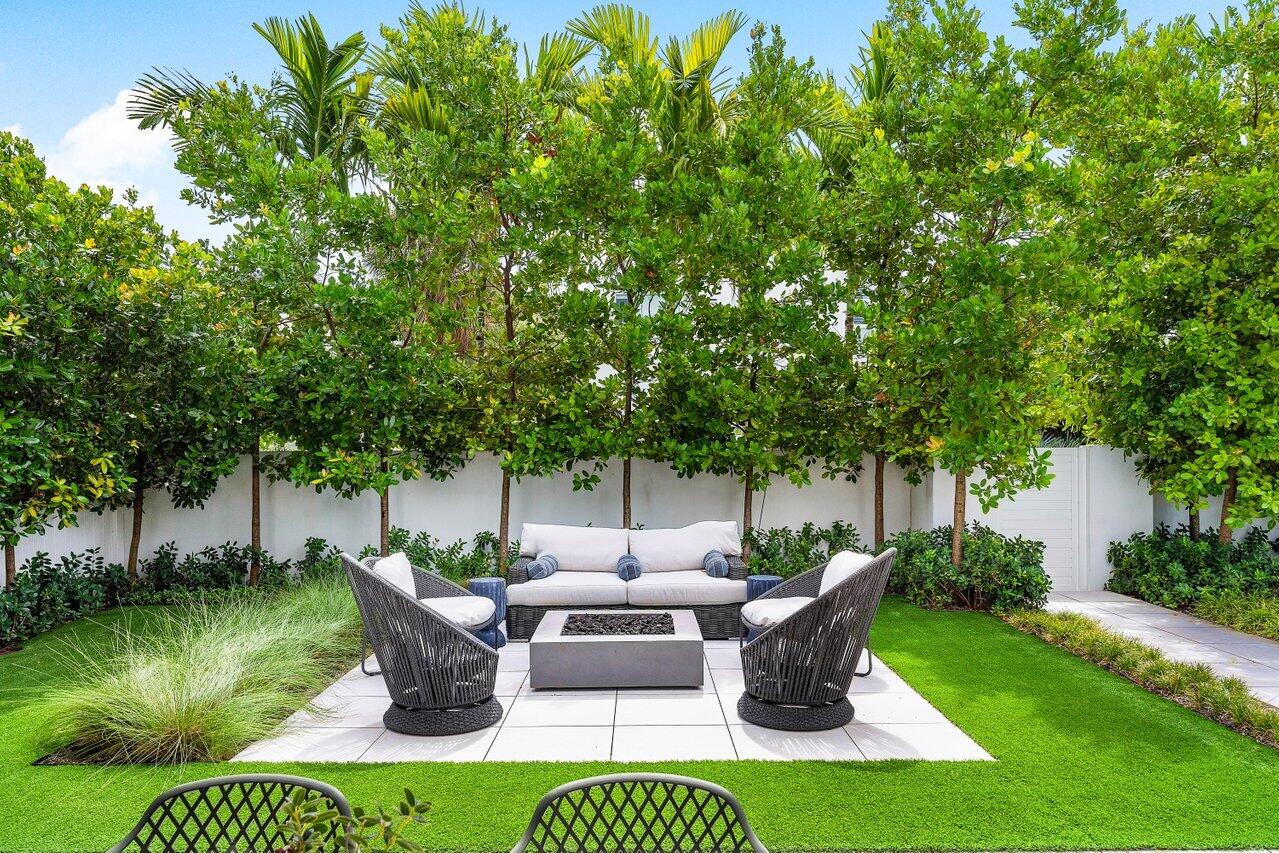 132 NE 7th Avenue
