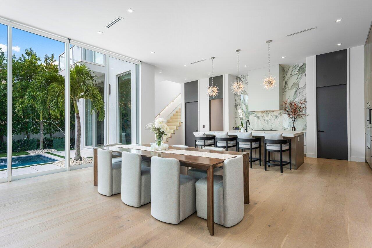 132 NE 7th Avenue