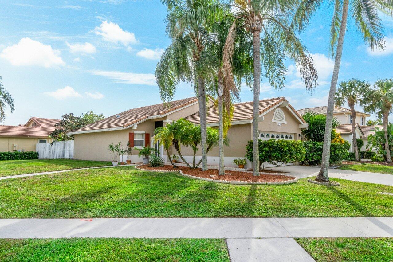 4276 Manor Forest Way