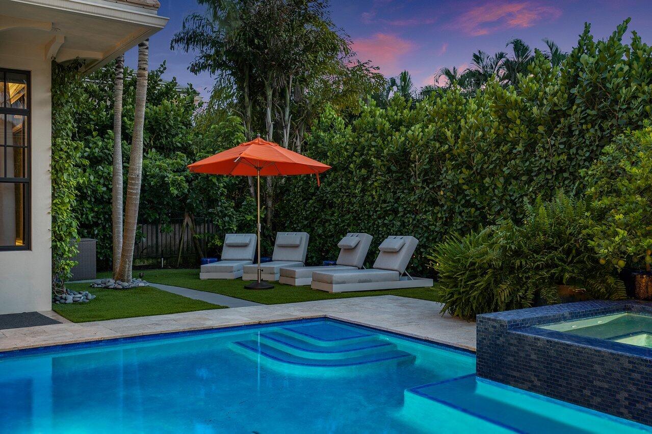 924 S Ocean Boulevard