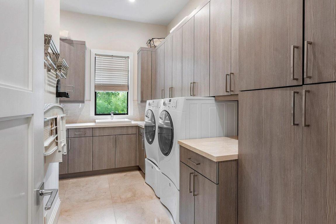 924 S Ocean Boulevard