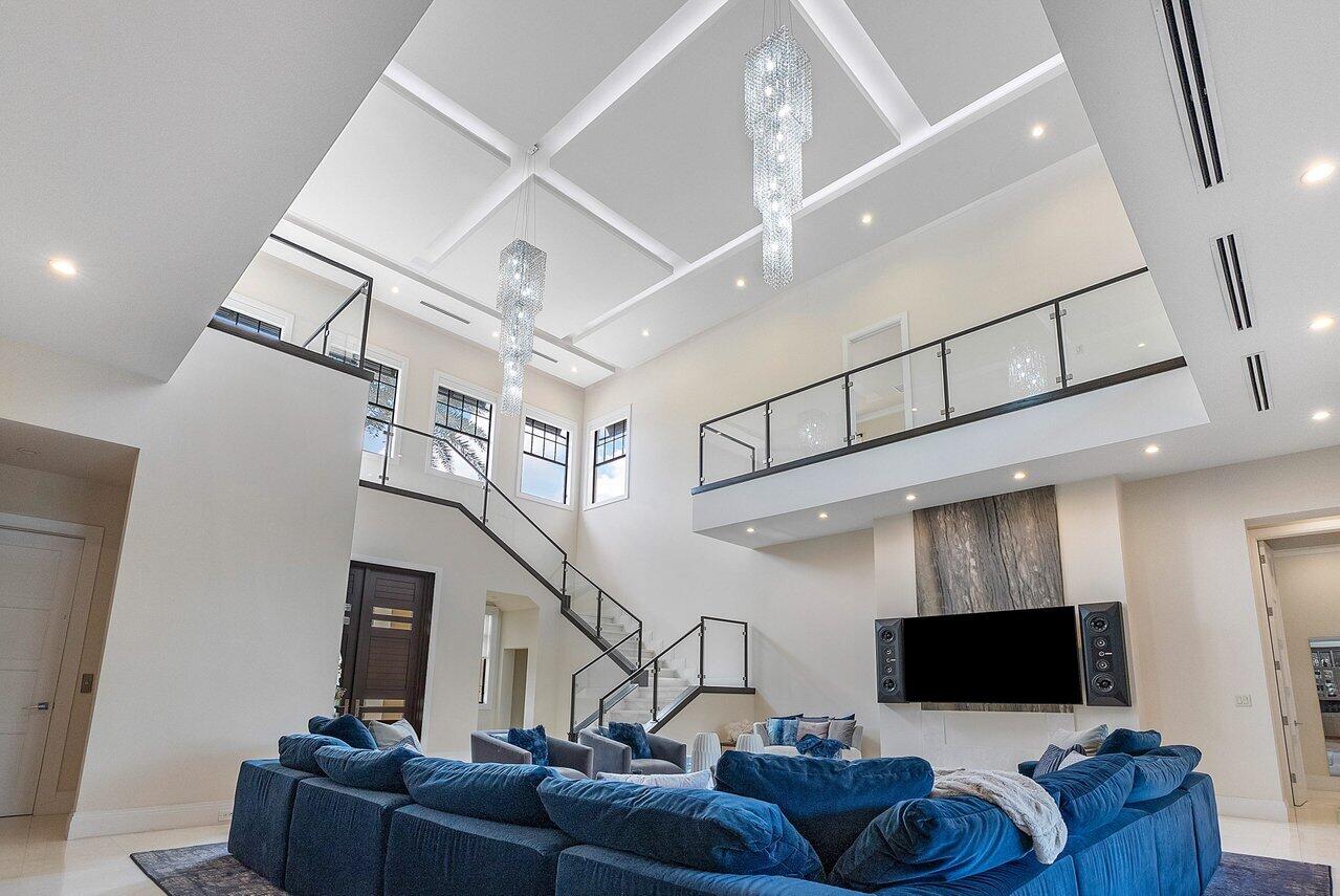 924 S Ocean Boulevard